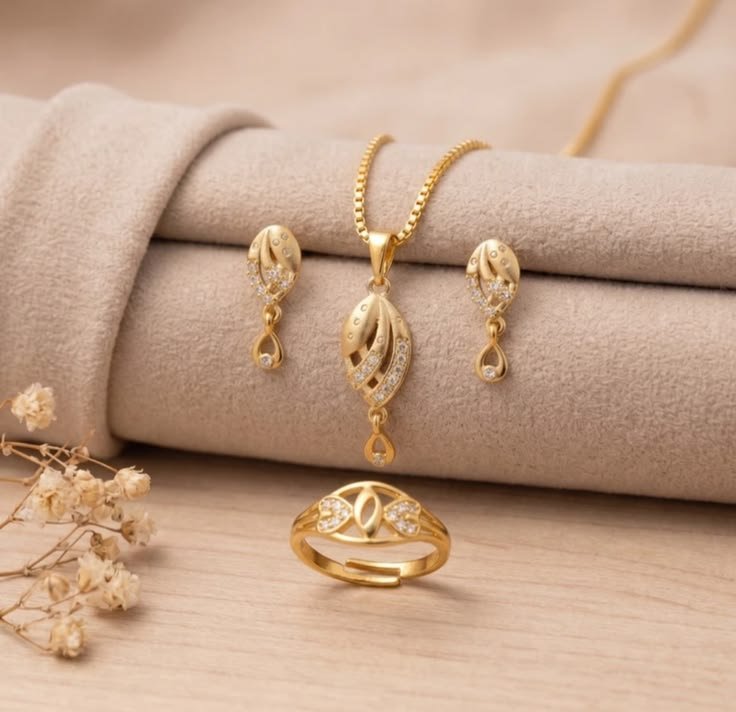 Everyday jewellery